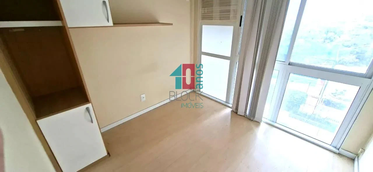 Unfurnished duplex apartment with 2 en-suite bedrooms — photo 15