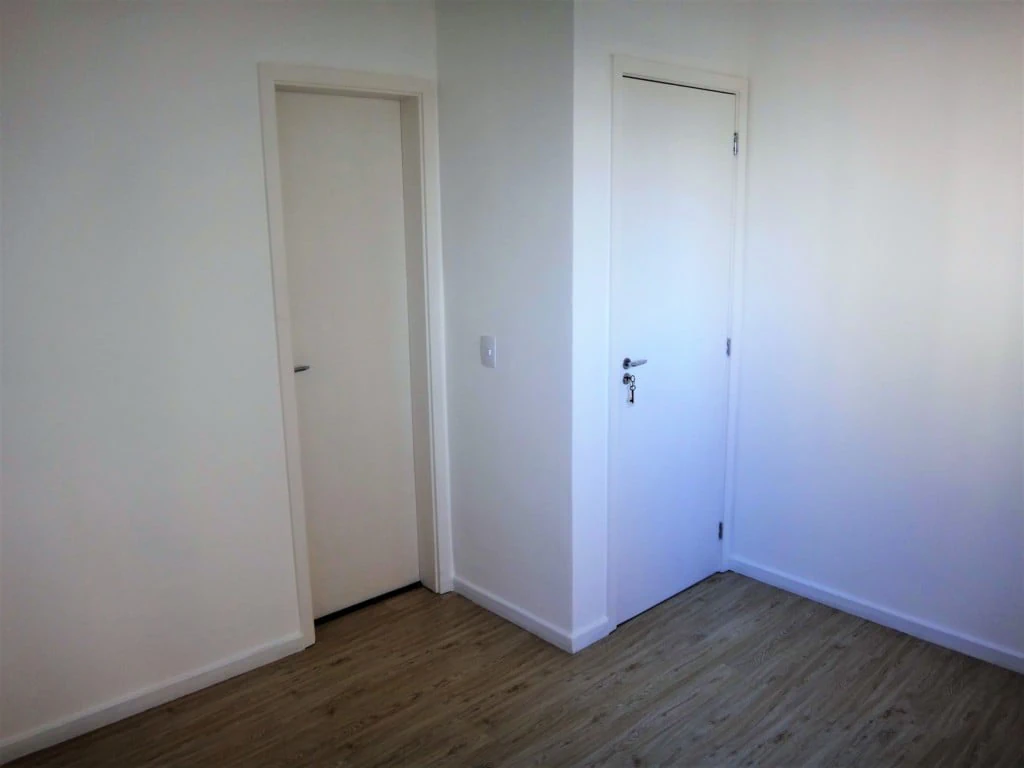 Apartment, 86 m², with wood or laminate floors — photo 20
