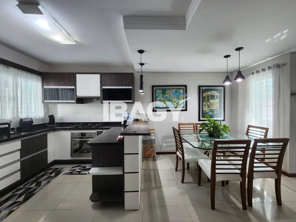 Furnished house, 157 m², with a walk-in closet — photo 6