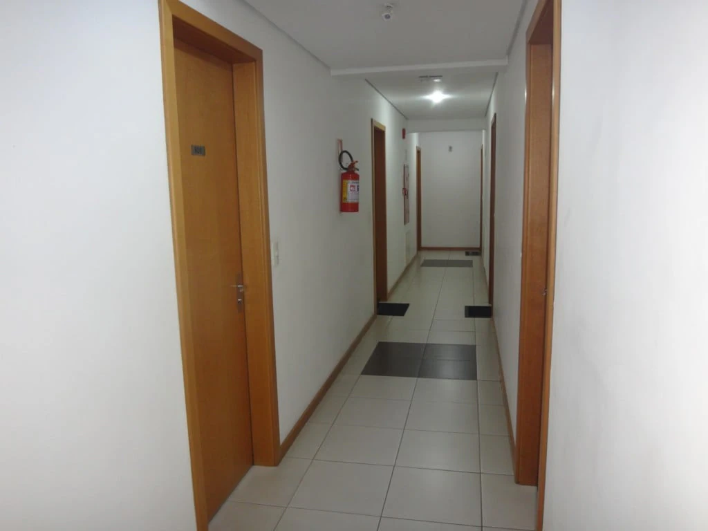 Studio, 69 m², with a glass-enclosed balcony — photo 15