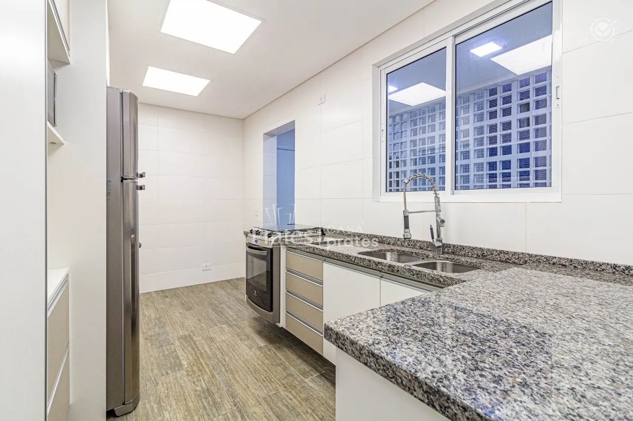 Apartamento com 3 quartos, 137 m² e painel de TV — photo 9