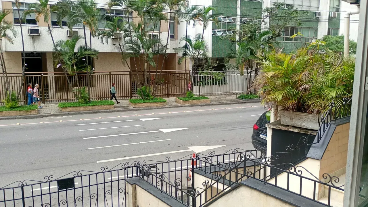1-bedroom apartment with a balcony — photo 6