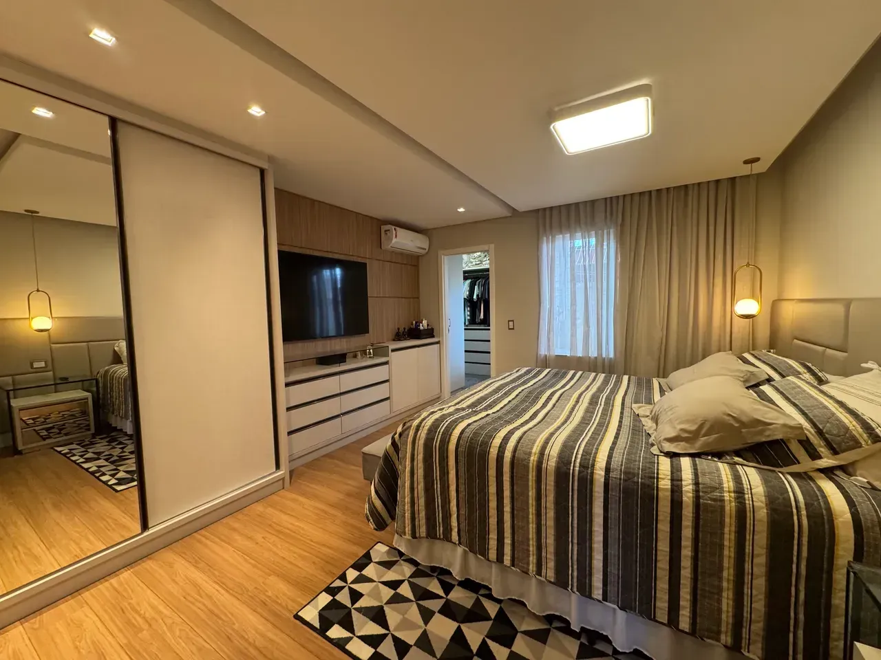 Furnished house with 3 bedrooms and 5 bathrooms, 3 parking — photo 4