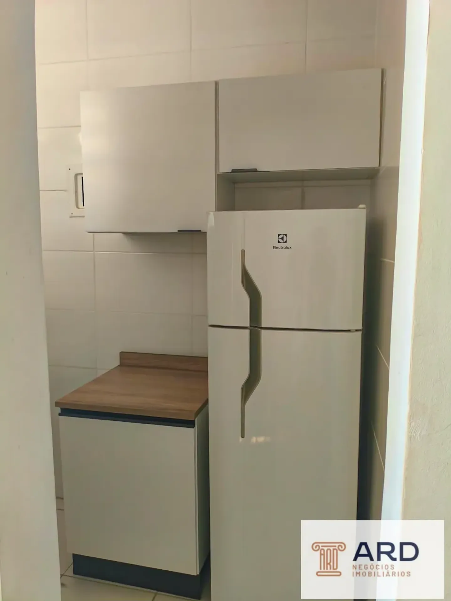 Wood or laminate floors in a one-bedroom apartment, 40 m²