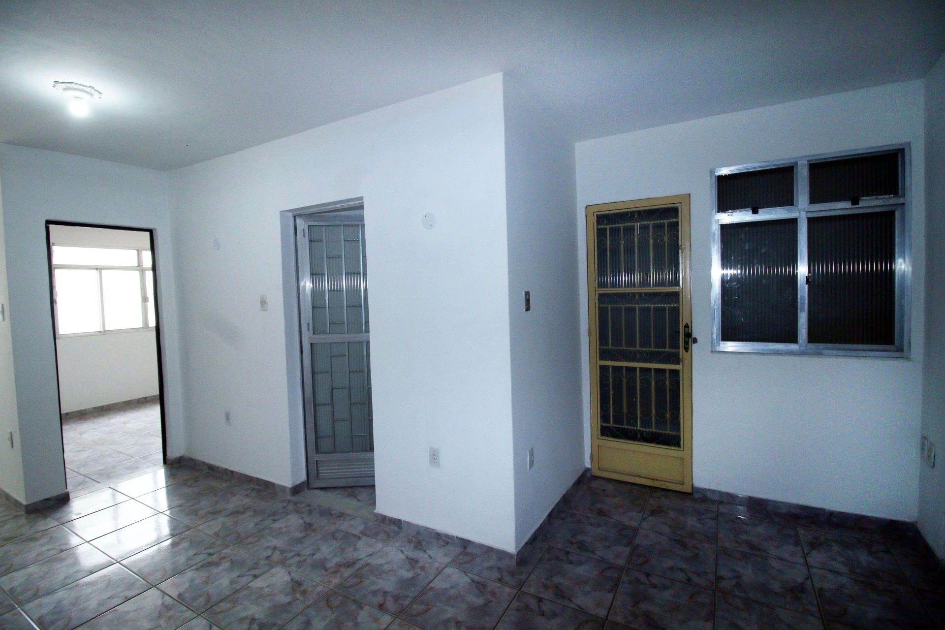 Rental house with 3 en-suite bedrooms and 4 bathrooms — photo 3