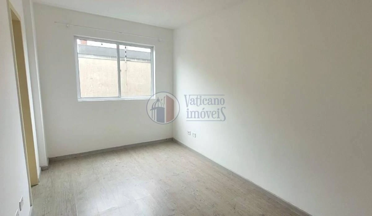 Apartment, 32 m², with wood or laminate floors — photo 6