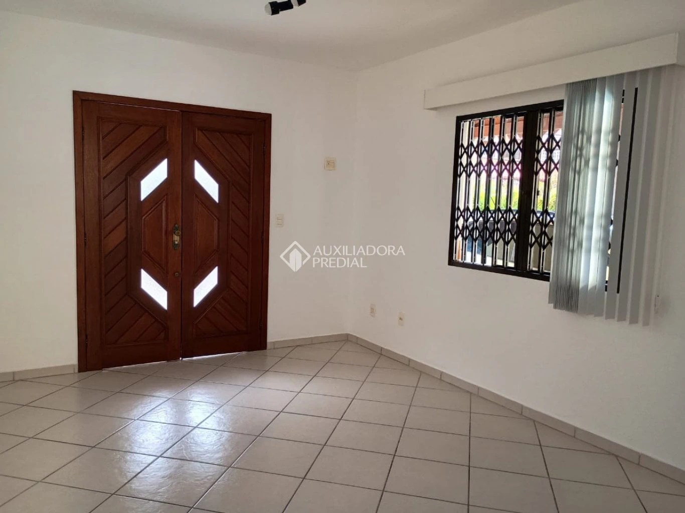 2-bedroom house with a garden in Florianópolis — photo 8