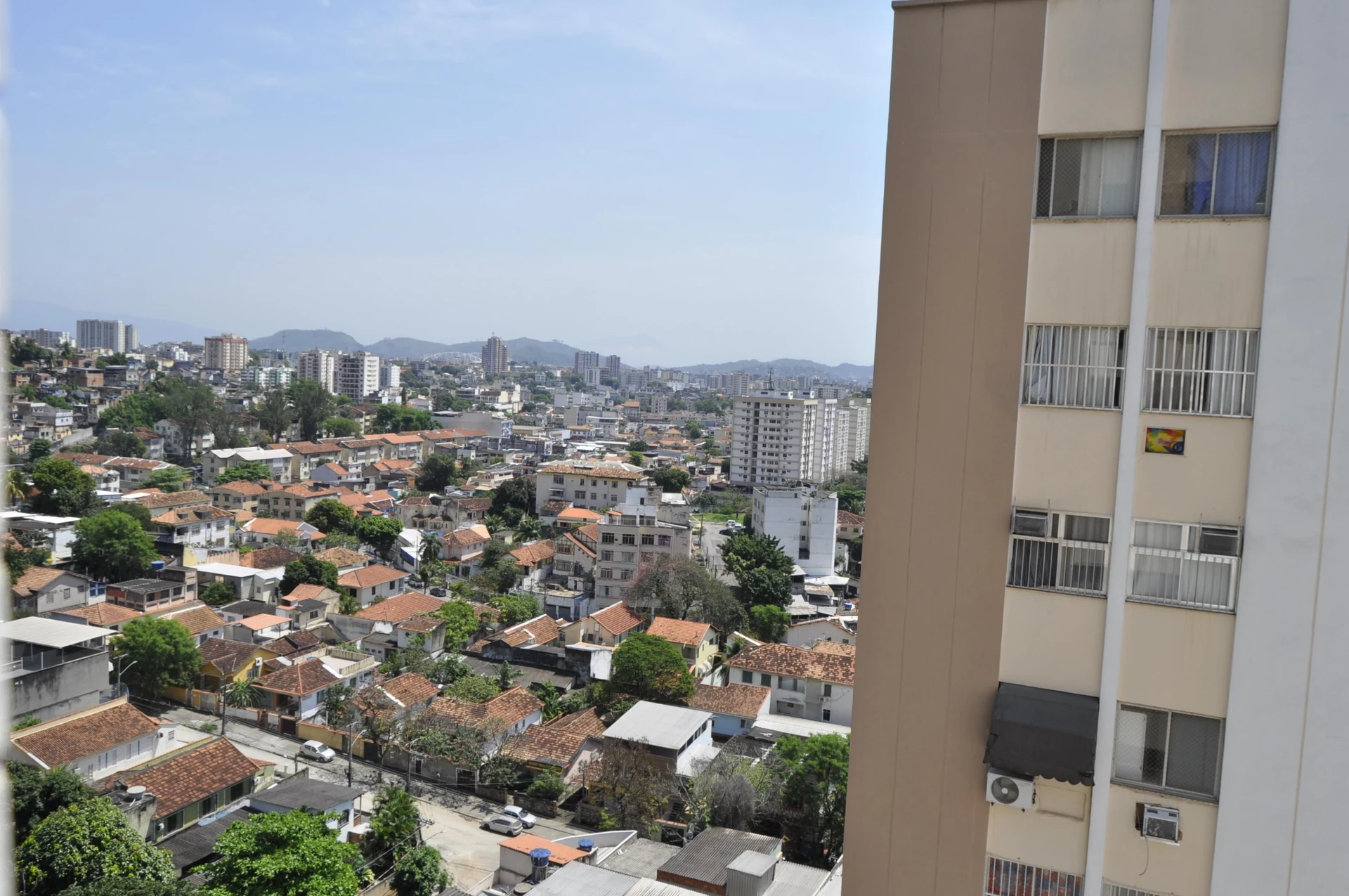 Glass-enclosed balcony in a 3-bedroom apartment, 65 m² — photo 22