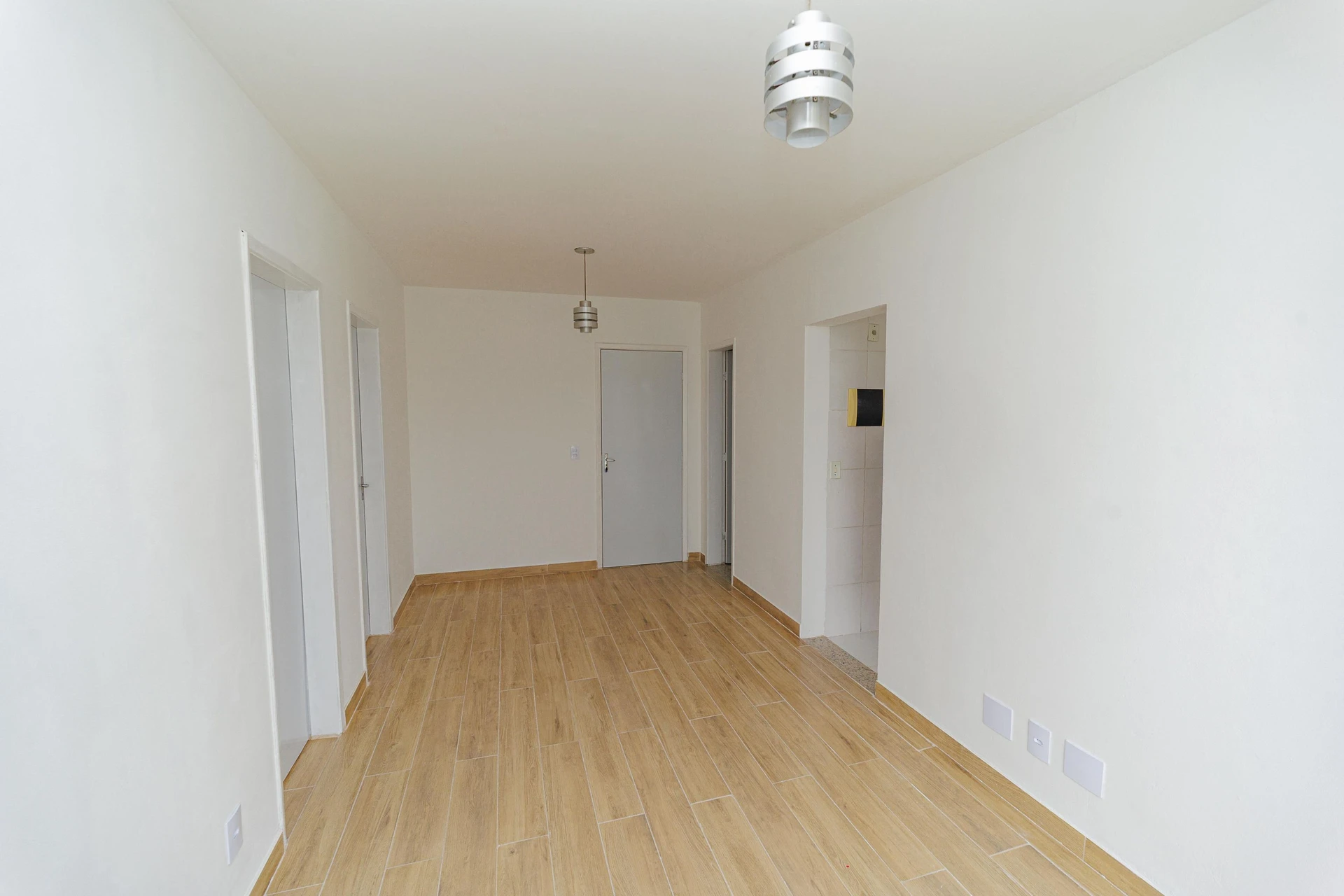 Apartment, 53 m², with wood or laminate floors — photo 12