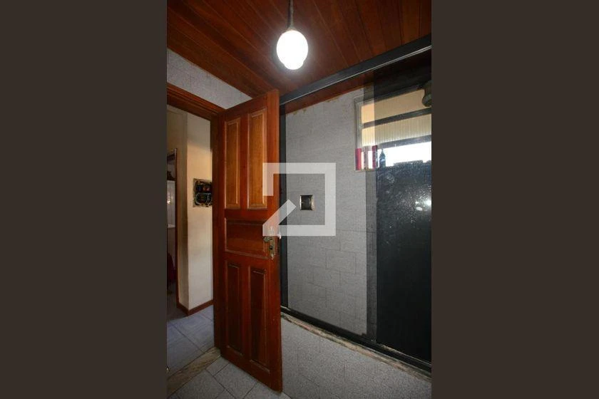 4-bedroom apartment with a home office — photo 5