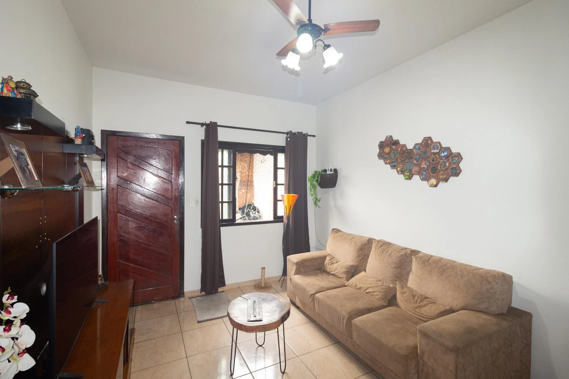 Casa amueblada con 2 dormitorios y parrilla en el balcón — photo 13