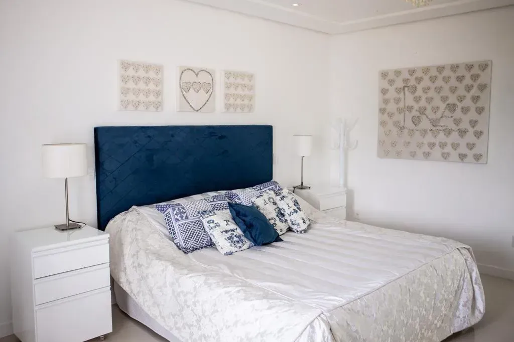 Furnished house with 7 bedrooms and open kitchen — photo 63