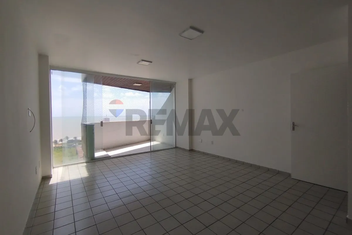 3-bedroom apartment with a closed kitchen and 160 m² — photo 7
