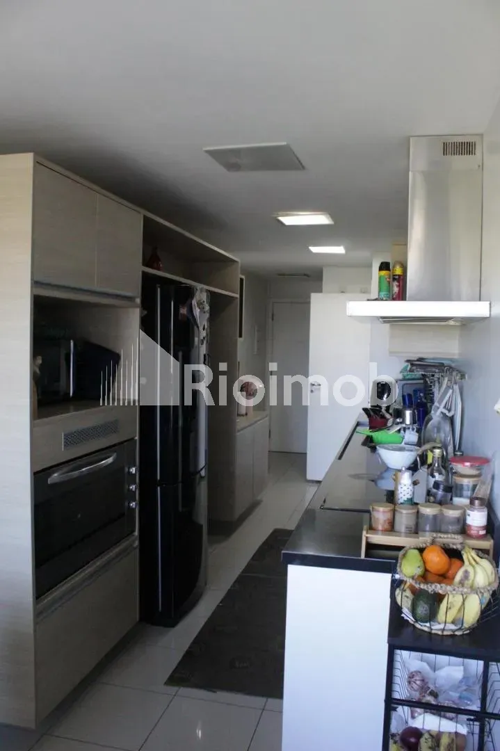 Apartment with 4 bedrooms and 5 bathrooms, 3 parking — photo 23