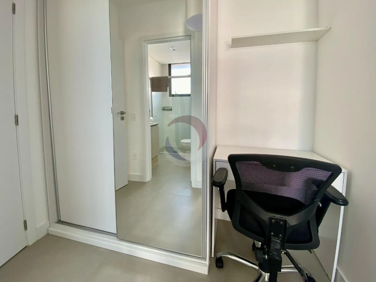 2-bedroom apartment with floor-to-ceiling windows — photo 13