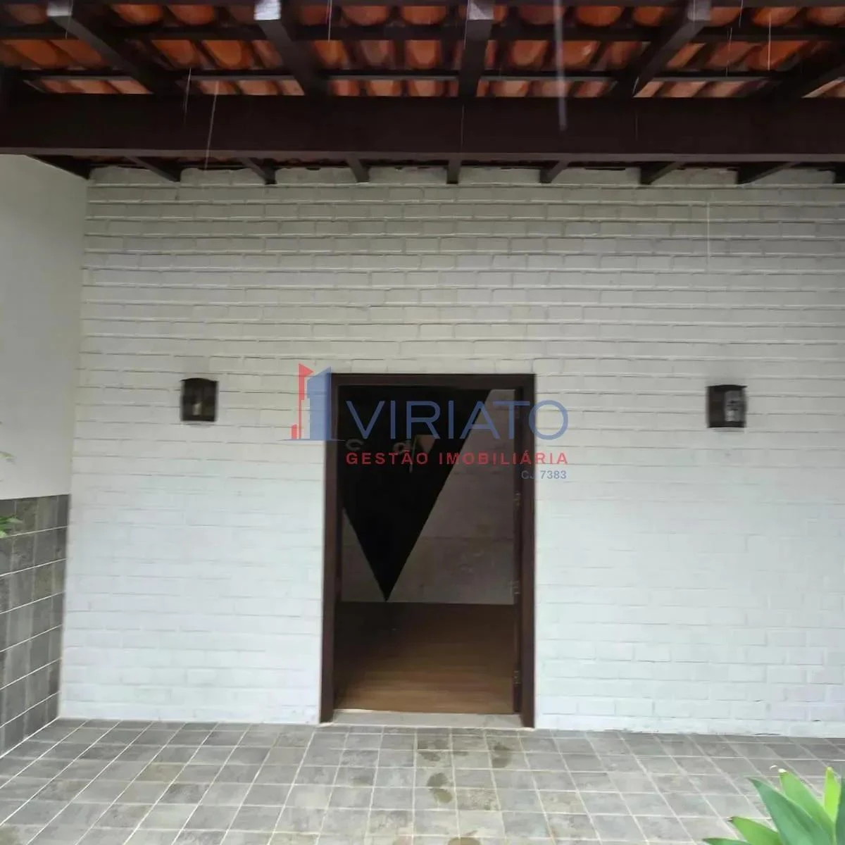 House with 4 bedrooms and a built-in balcony grill — photo 7