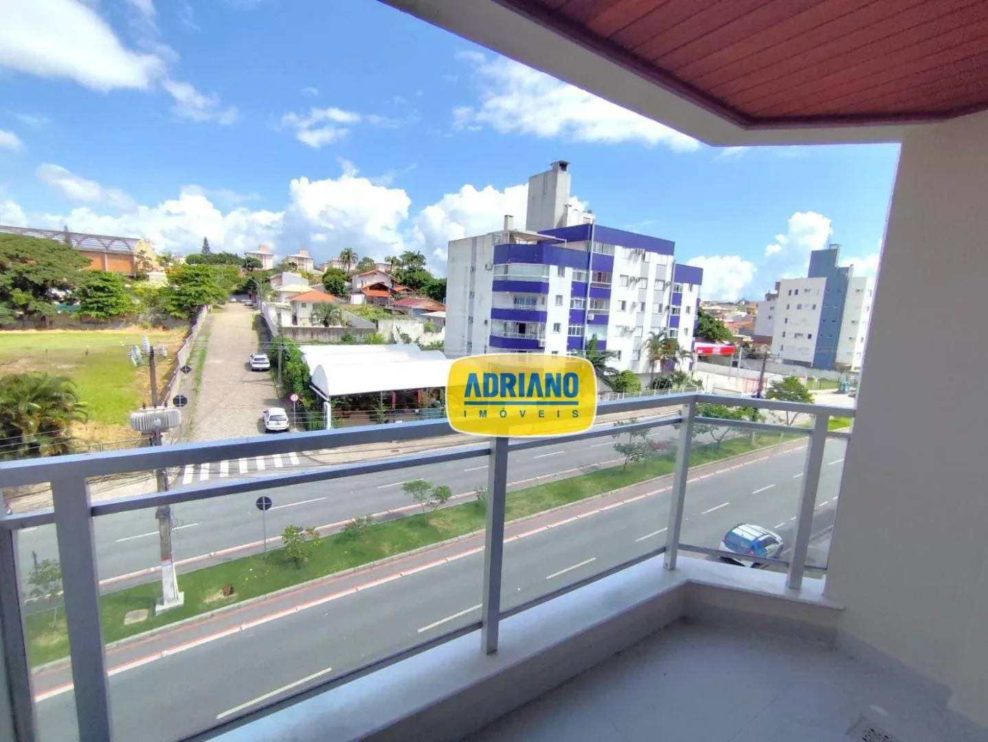 Apartamento com cozinha integrada, 2 quartos e varanda — photo 4