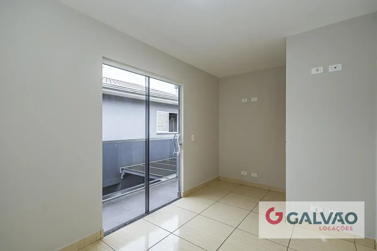 3-bedroom house with a grill on the balcony — photo 14