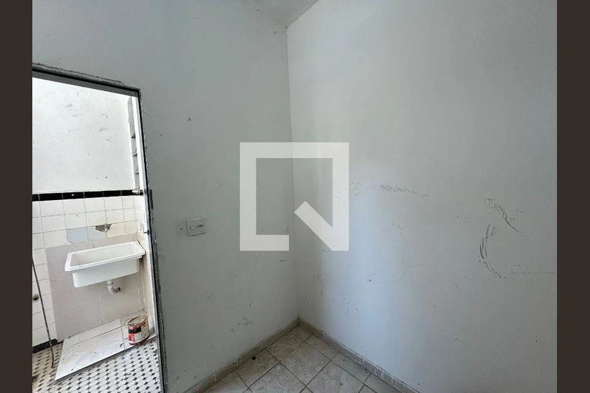 Деревянный пол или ламинат и 2 спальни: дом 80 м² — photo 31