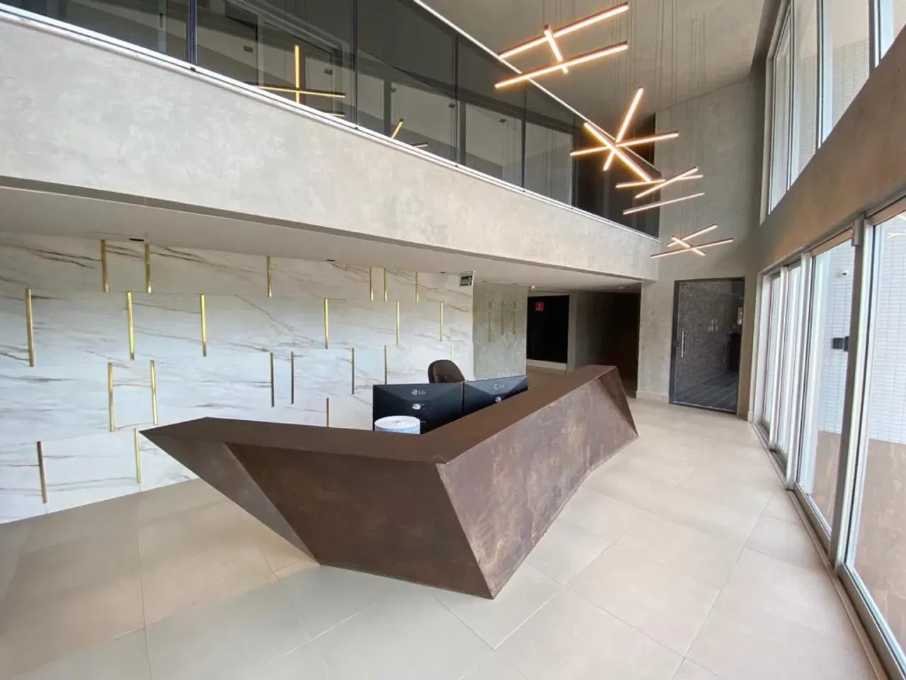 One-bedroom apartment with a water view — photo 16