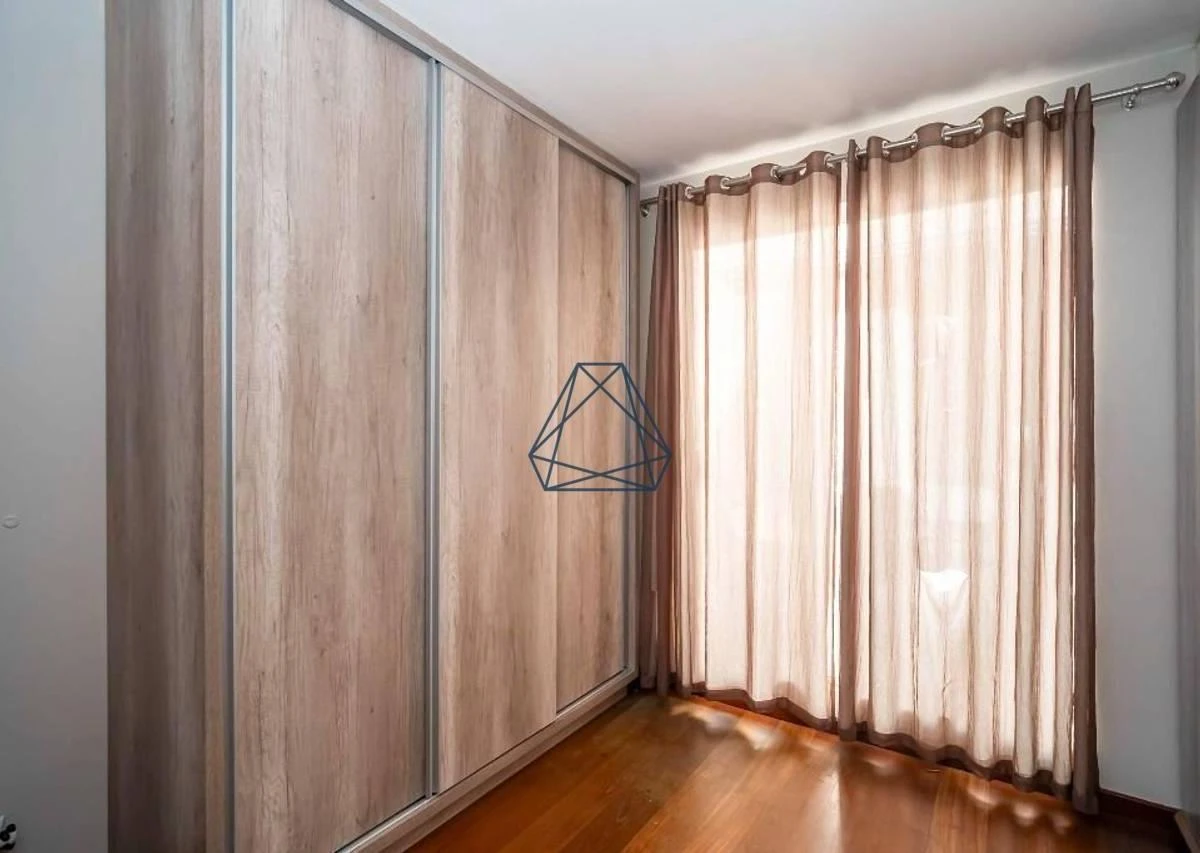 Washing machine in a 4-bedroom house, 210 m² — photo 13