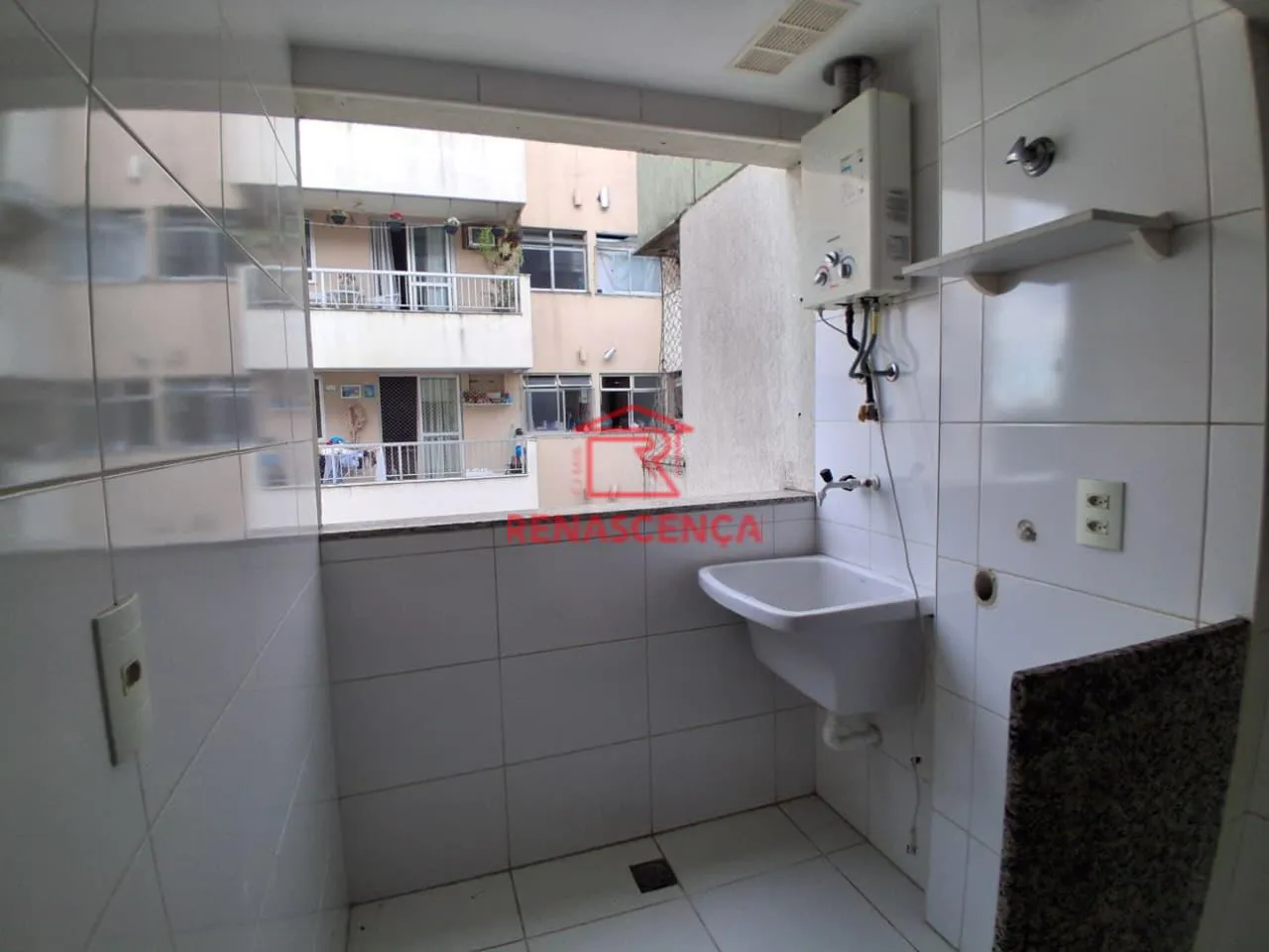 Квартира 77 м² з балконом із грилем та видом на гори — photo 22