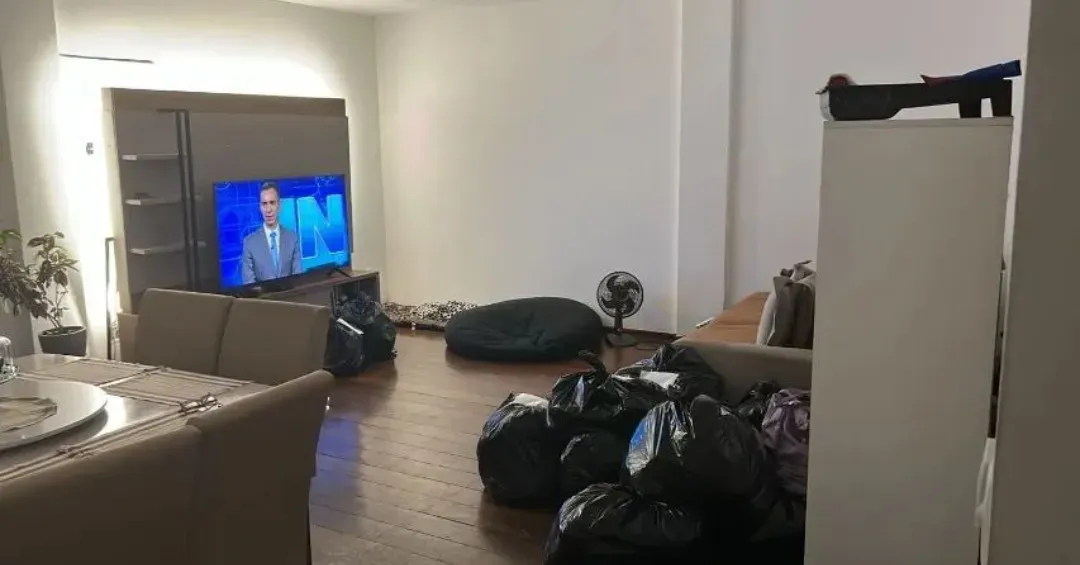 Furnished apartment, 128 m², with wood or laminate floors — photo 5