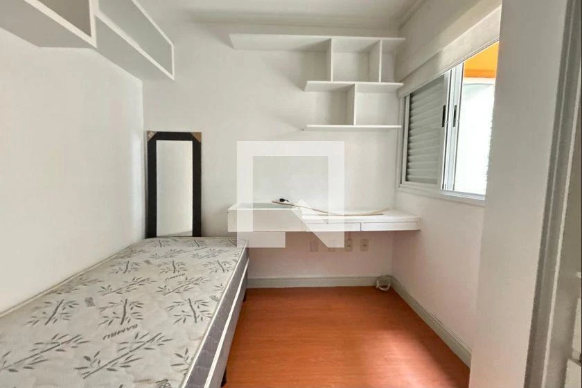 Furnished apartment, 108 m², with floor-to-ceiling windows — photo 31