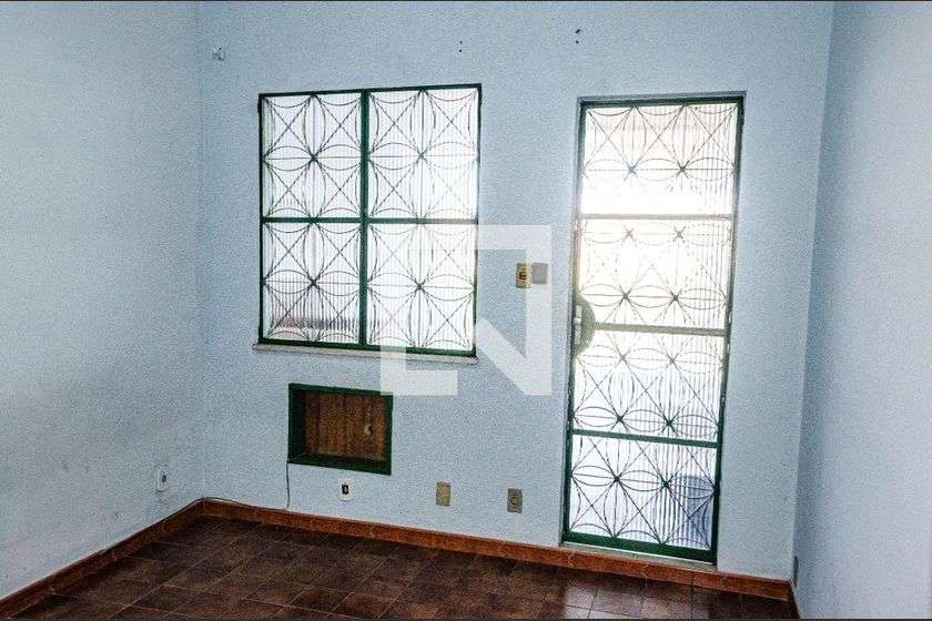 Casa de 60 m² com 1 quarto e jardim privativo — photo 2