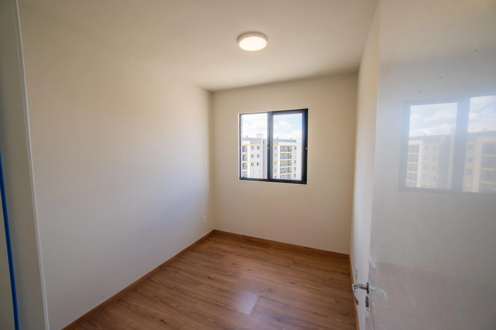 2-bedroom apartment in a building with a sauna — photo 28