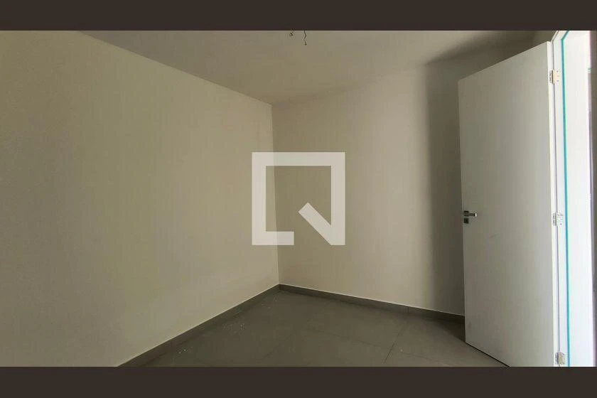 4-bedroom house with 210 m² and 4 parking spaces — photo 31