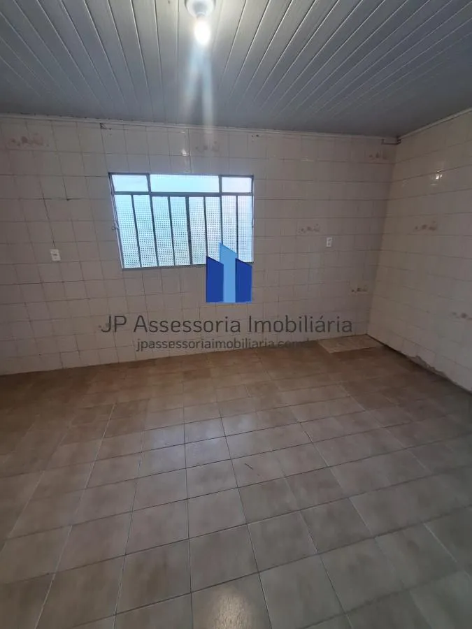 Rental house with 2 bedrooms and a closed kitchen — photo 2