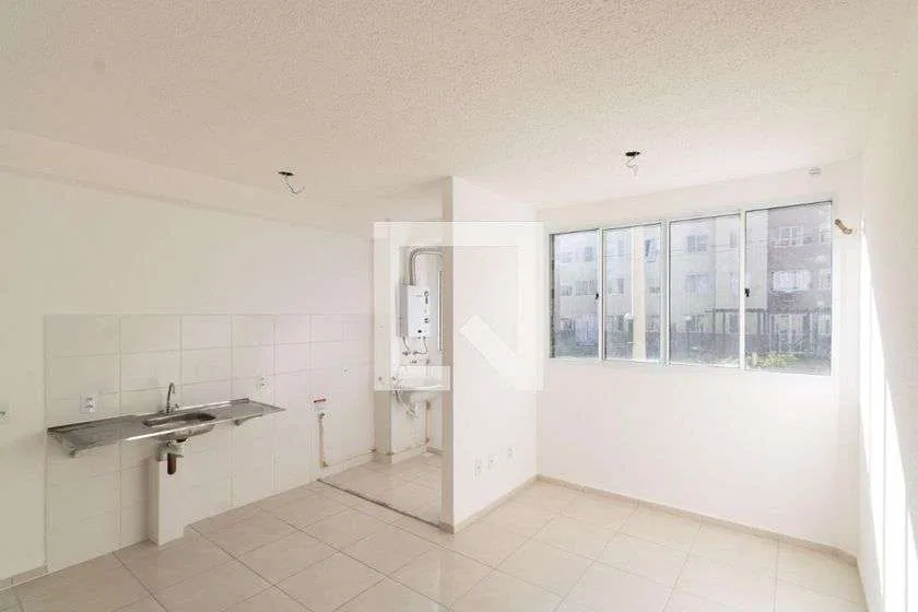 2-bedroom apartment in a building with a gym — photo 7