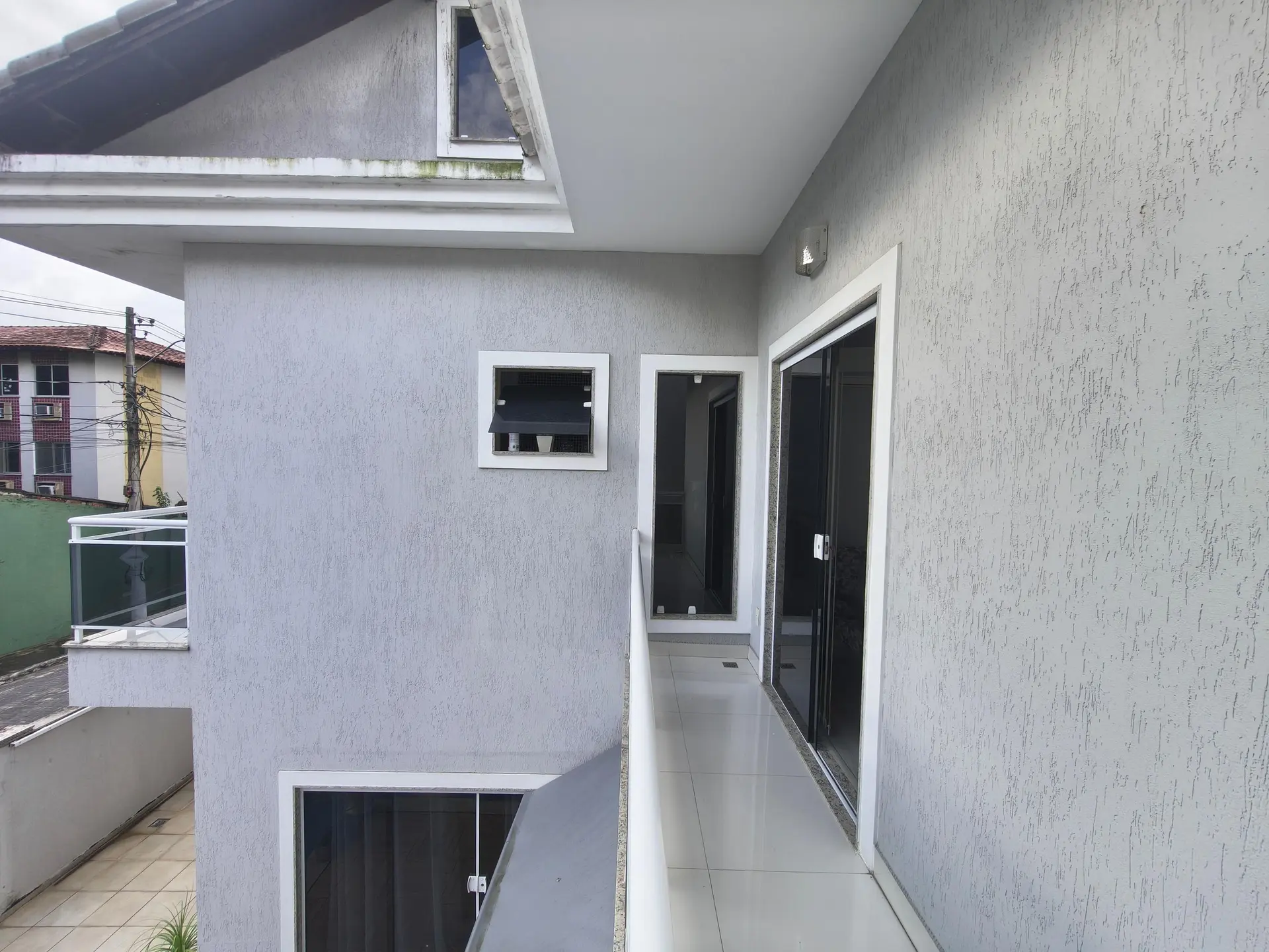 Furnished house, 220 m², with a bathtub — photo 51