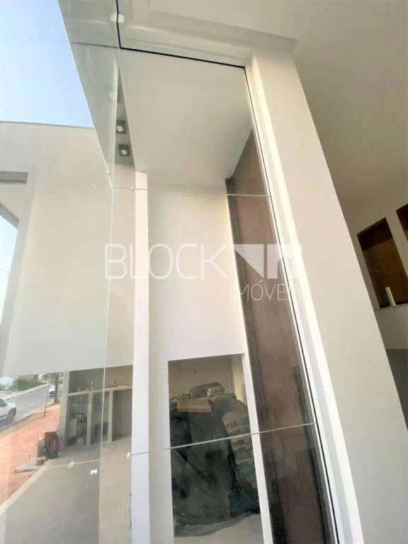 Condominium house with 4 en-suite rooms and open kitchen — photo 12