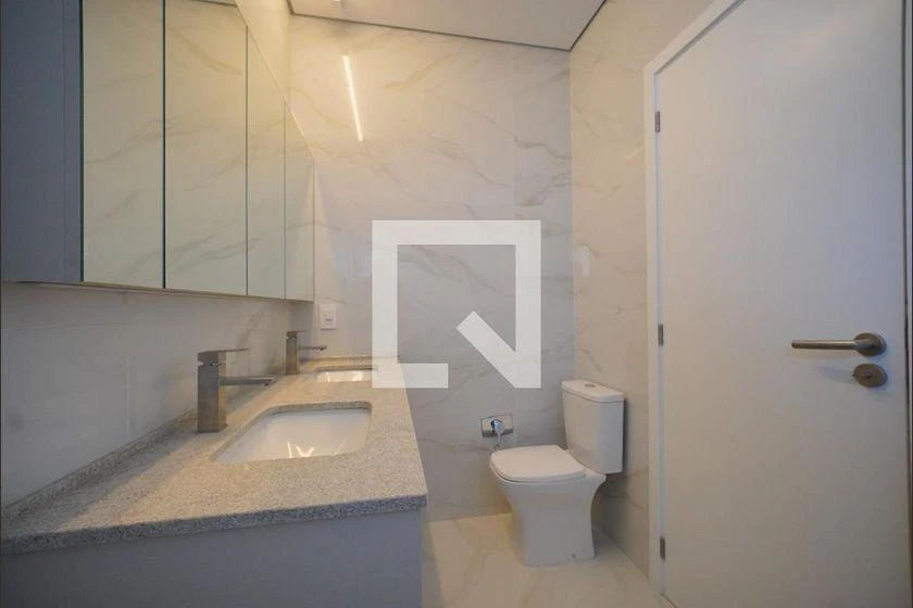 3-bedroom apartment with a water view in Florianópolis — photo 23