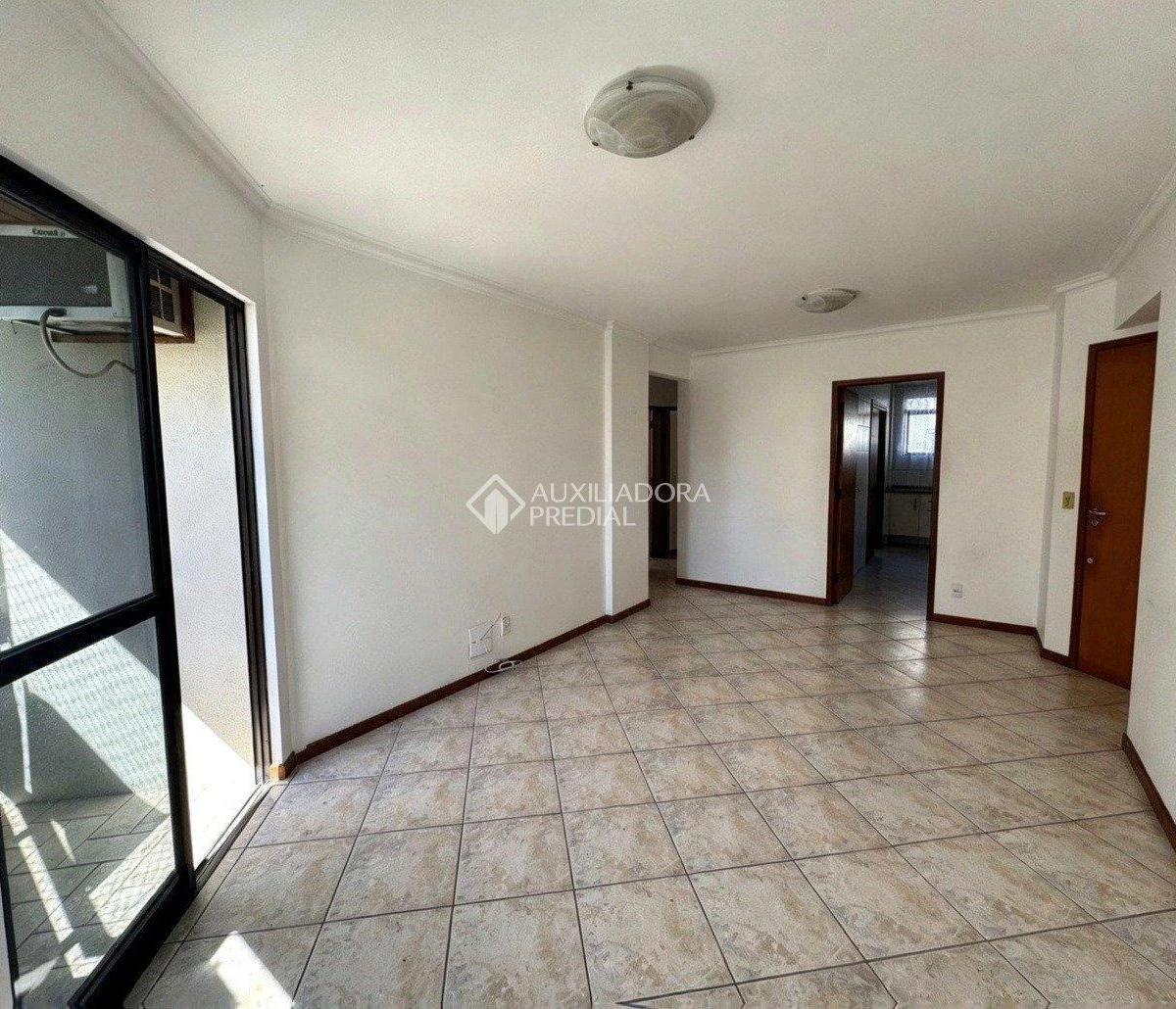 3-bedroom apartment with a home office