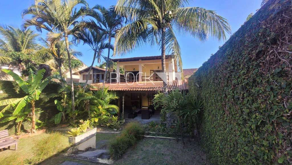 Casa de 400 m² com 3 quartos e piso em cerâmica — photo 12