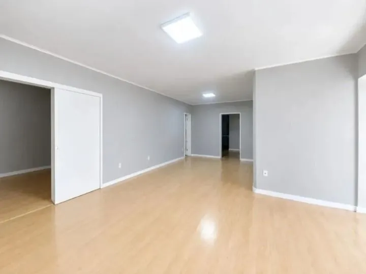 5-bedroom house with a garden in Florianópolis