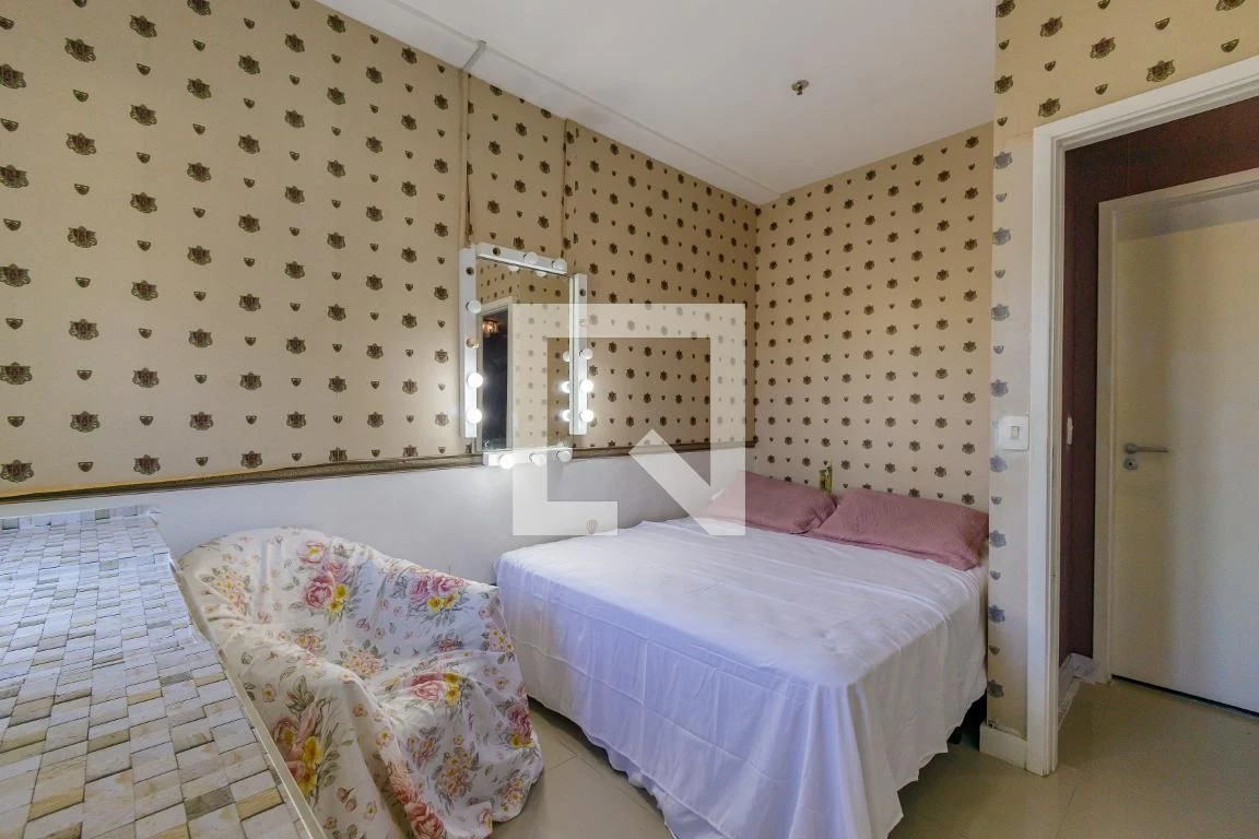 Furnished apartment with 2 bedrooms, 1 en-suite and balcony — photo 40