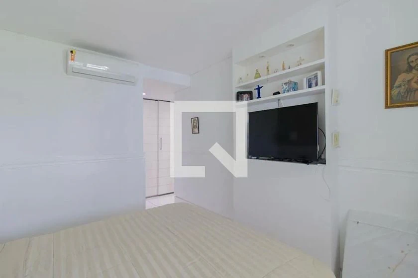 3-bedroom apartment with a home office — photo 12