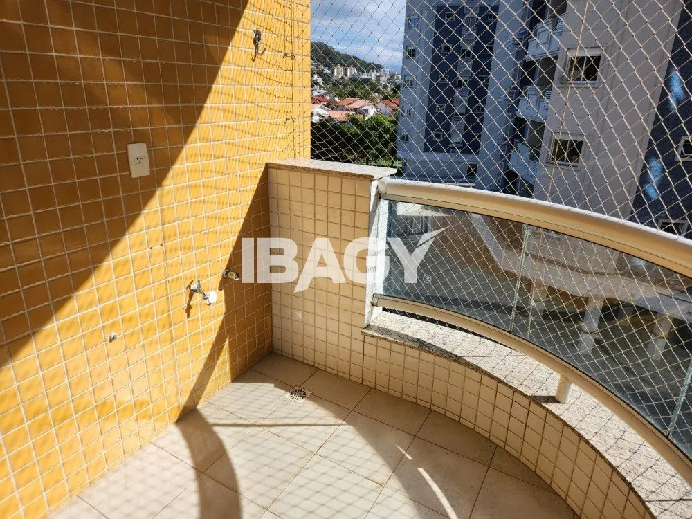 3-bedroom apartment with 1 en-suite and 2 parking spots 145 m² — photo 5