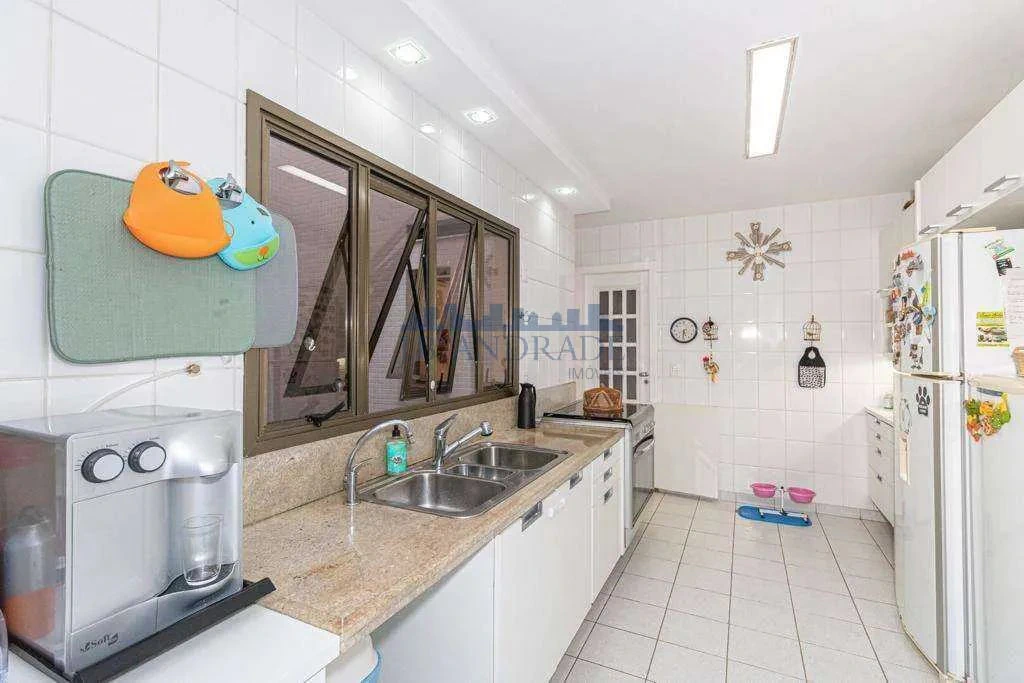 4-bedroom apartment in a building with a sauna — photo 6