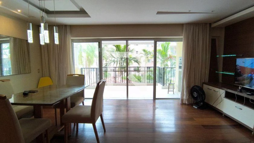 3-bedroom apartment in a building with a gym — photo 18