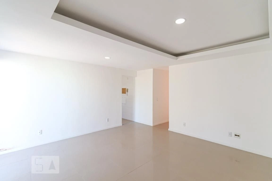 3-bedroom apartment with a mountain view in Rio de Janeiro — photo 19