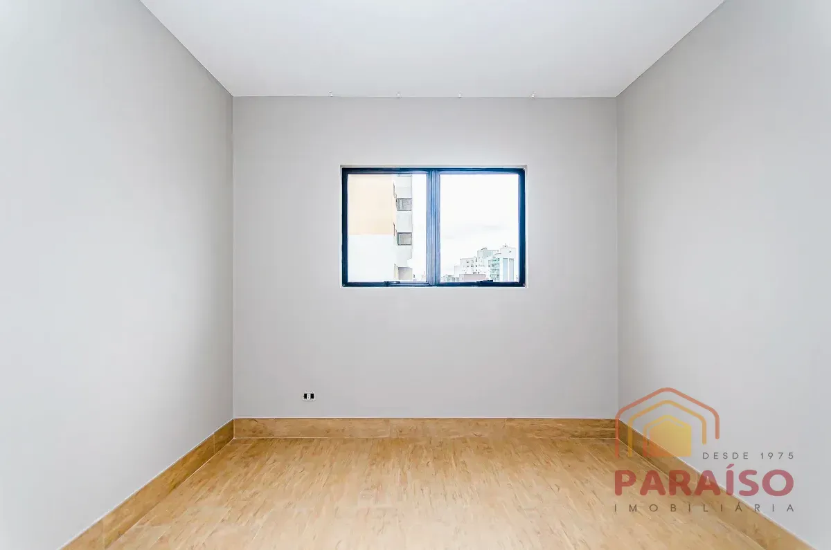 3-bedroom apartment in a building with a gym — photo 34