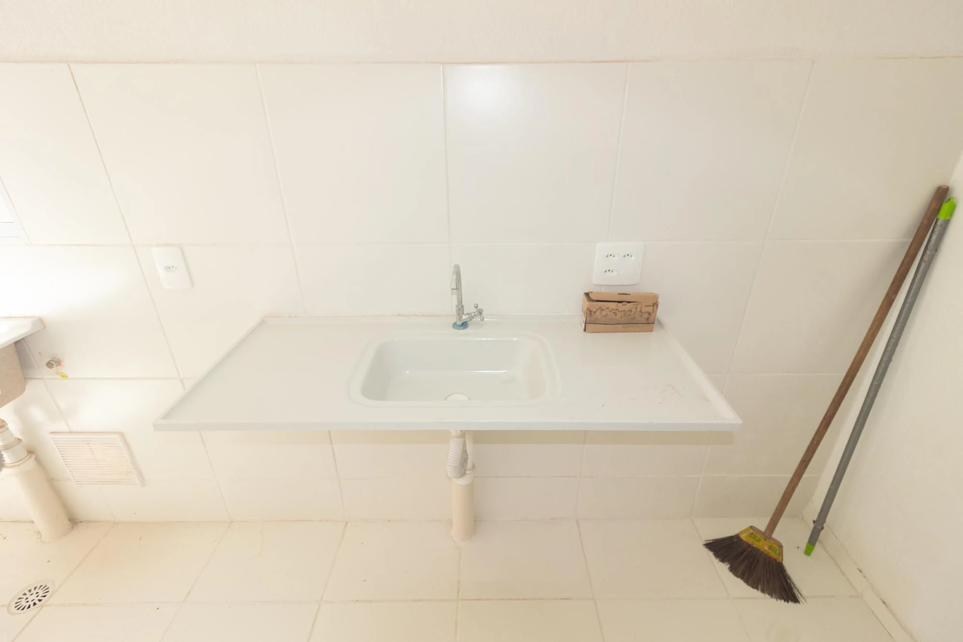 Apartamento para aluguel com 2 quartos e 1 banheiro — photo 41