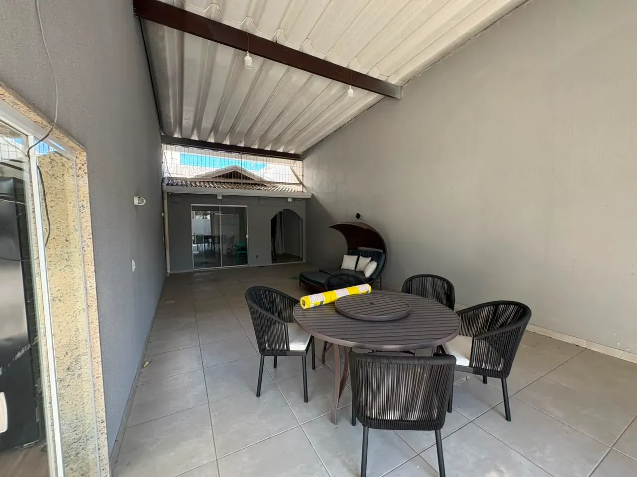 Furnished 266 m² house with 6 bedrooms and balcony grill — photo 22