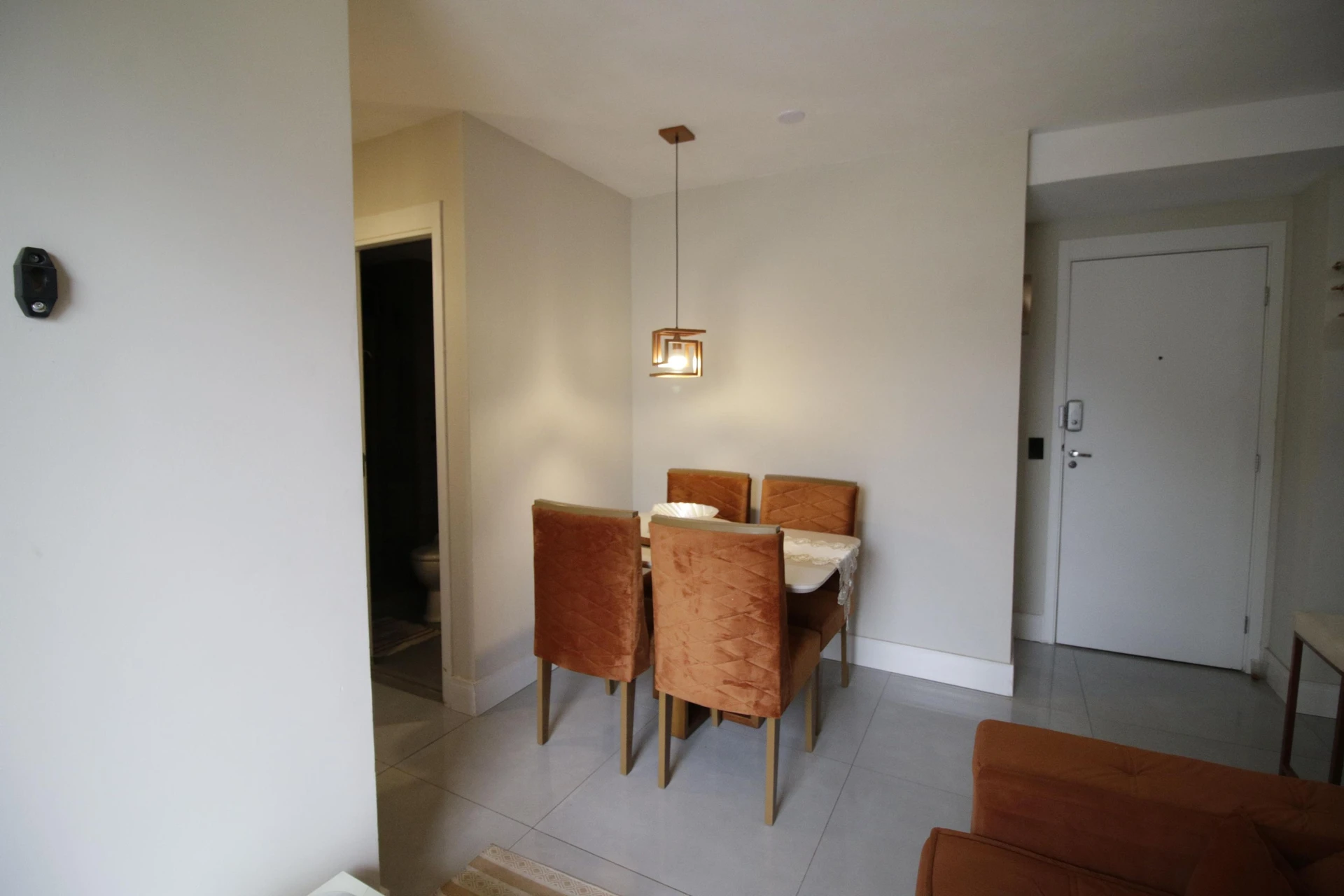 Apartamento mobiliado com 2 quartos e varanda — photo 17