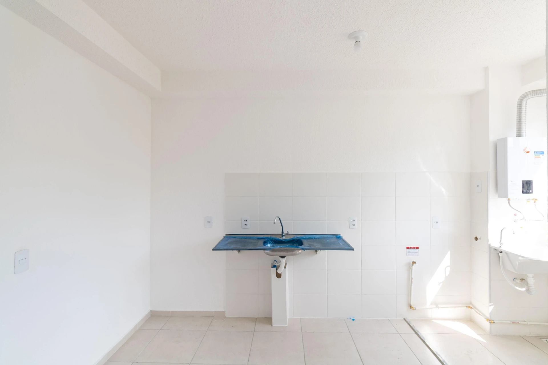 Apartamento de 2 quartos em condomínio com academia — photo 14